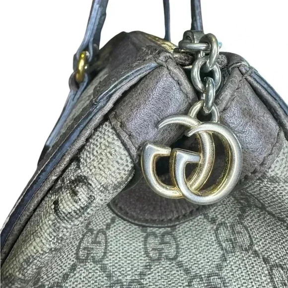 Gucci GG Supreme Ophidia Medium Size Retails For $2590 Dollars. - Picture 6 of 16
